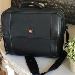 Swiss Gear computer briefcase